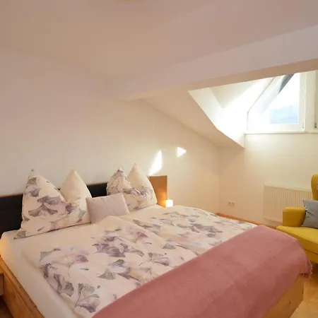 Bergapart Goetschl Rettenschoss