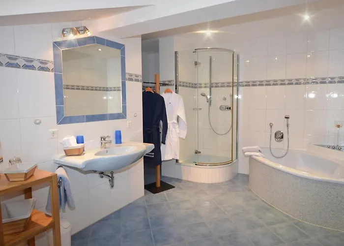 Bergapart Goetschl *